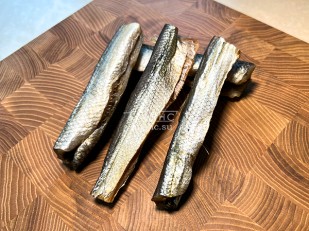Кальмар со вкусом краба по-шанхайски (ПУТИНА): Корюшка вяленая (тушка)