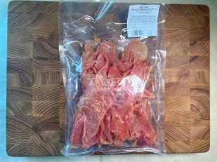 Мясо (АЛЬЯНС) вяленое свинина в прянном томате (500гр): Мясо Чипсы куриные СУХИЕ 