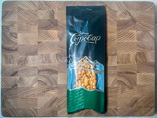 Сыр 60 гр ГОРНЫЙ СЫРОВАР (Бочонок копчёный с аджикой) в Нефтеюганске